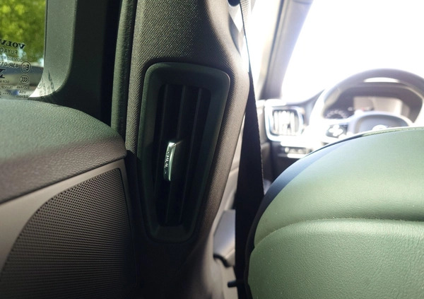 Volvo S60 cena 169900 przebieg: 33216, rok produkcji 2020 z Drobin małe 781